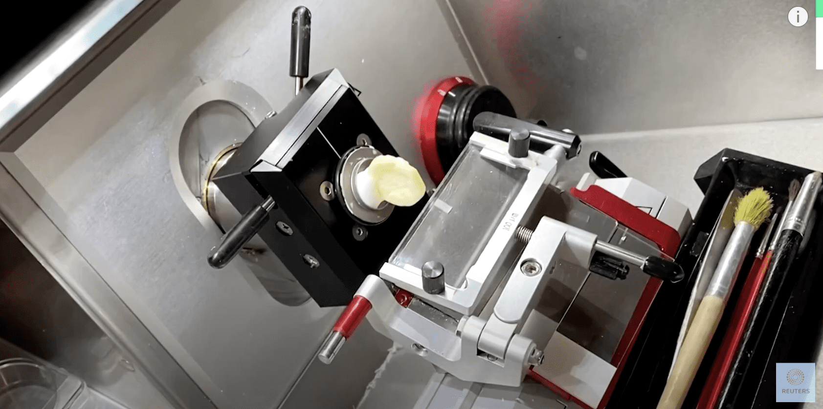 Screenshot of lab manufacturing equipment